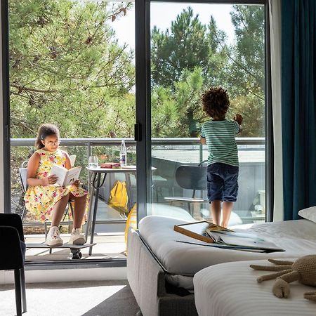 Best Western Plus Hotel Les Rives Du Ter Лармор-Плаж Екстериор снимка